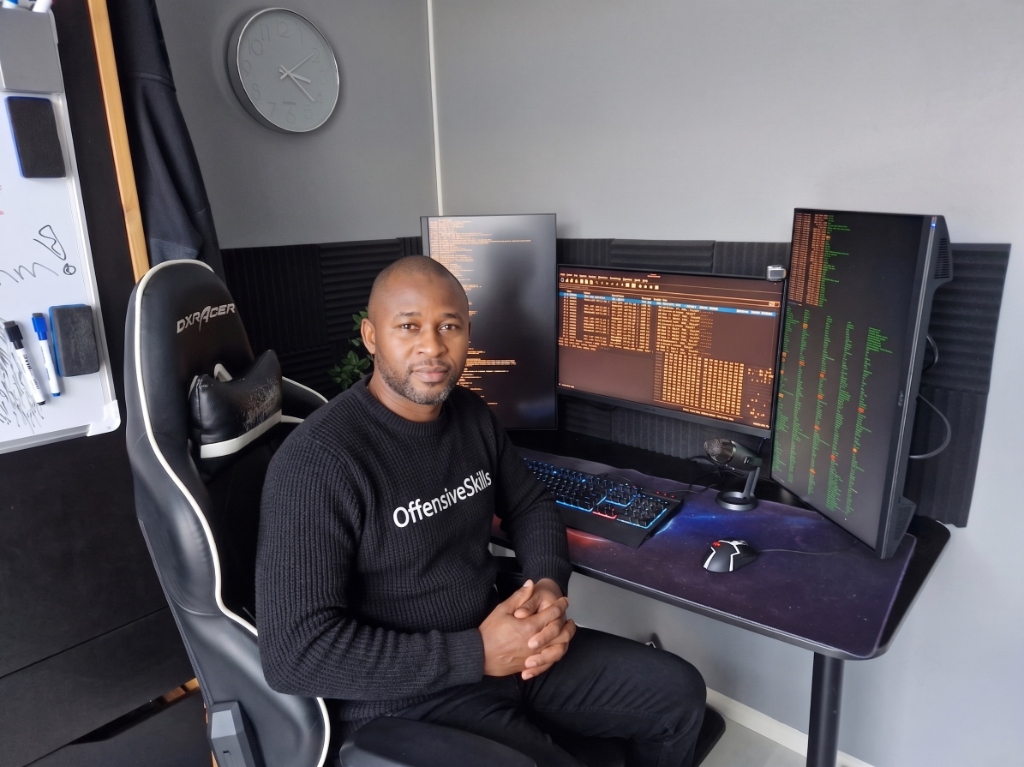 Espace de travail d'Hippolyte Donfack